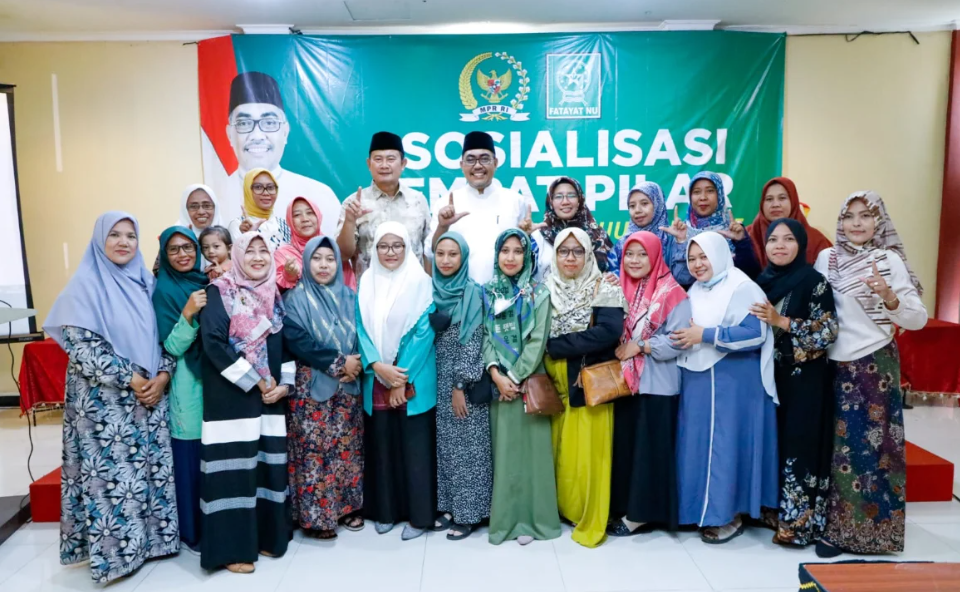Wakil Ketua MPR RI Menghadiri Sosialisasi Empat Pilar Bersama Fatayat NU Lamongan