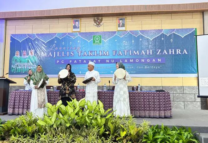 Teguhkan Dakwah Perempuan Muda, Fatayat NU Lamongan Kukuhkan Majelis Taklim Fatimah Zahra